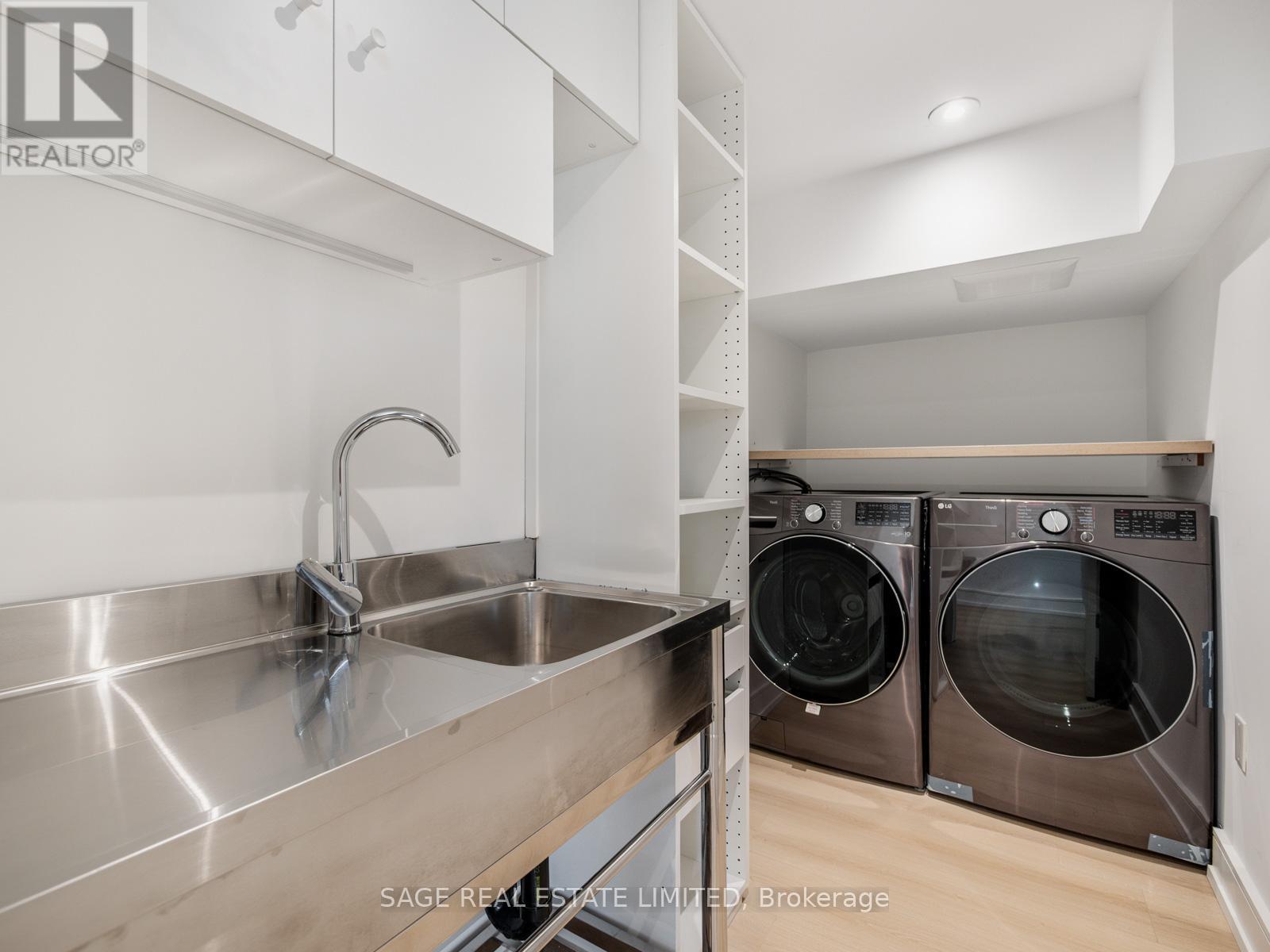 159 Humbervale Boulevard, Toronto (Stonegate-Queensway), Ontario  M8Y 3P9 - Photo 48 - W12184630