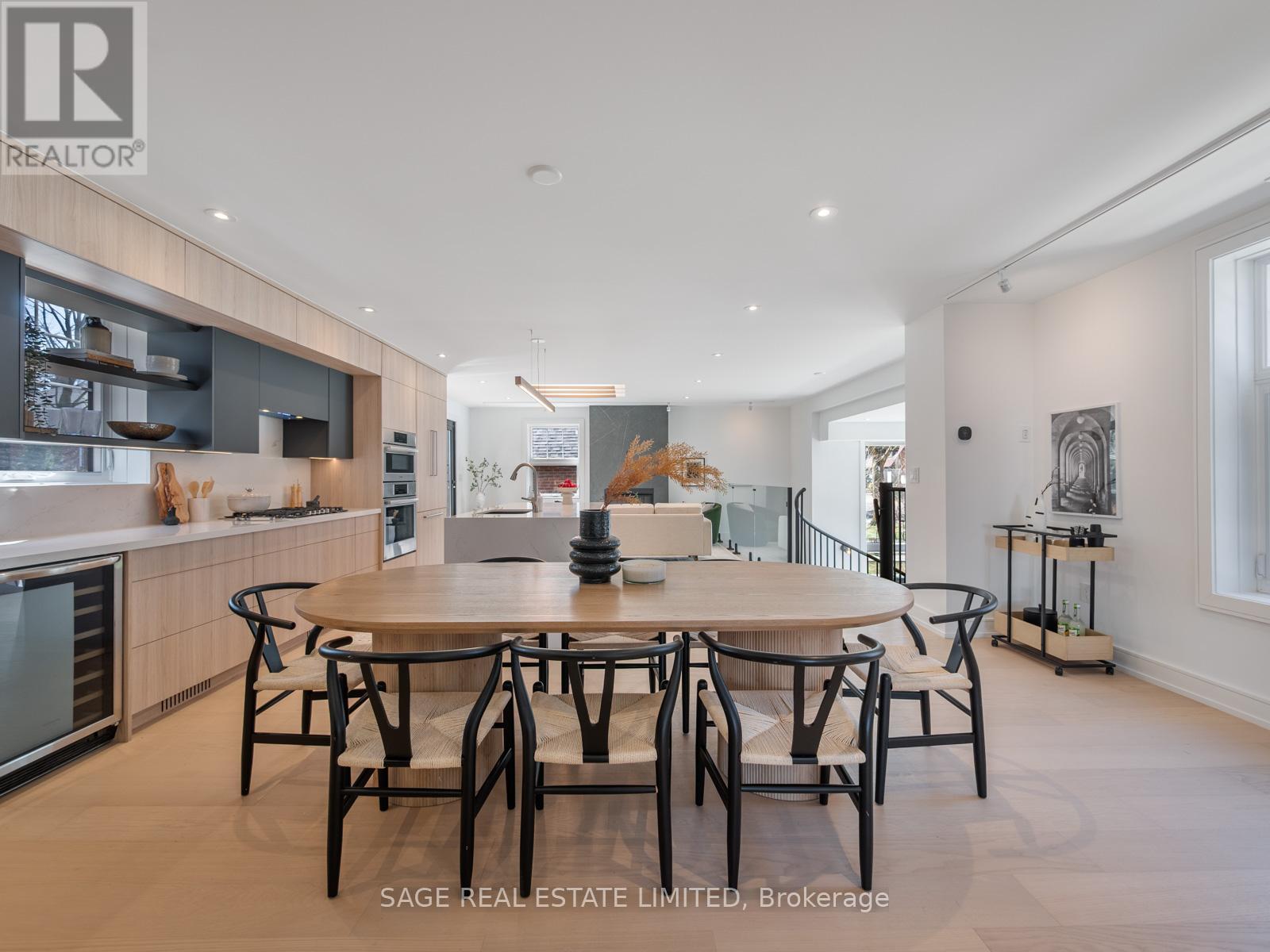 159 Humbervale Boulevard, Toronto, Ontario  M8Y 3P9 - Photo 8 - W12184630