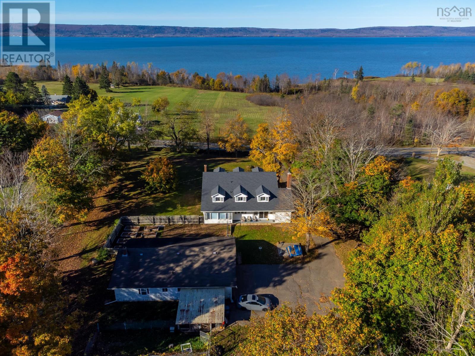 428 Highway 1, Deep Brook, Nova Scotia  B0S 1J0 - Photo 3 - 202505873