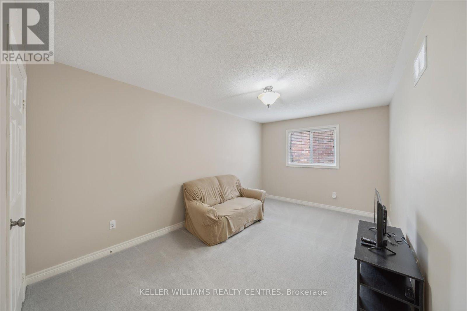354 Coachwhip Trail, Newmarket (Woodland Hill), Ontario  L3X 2R6 - Photo 32 - N12184591