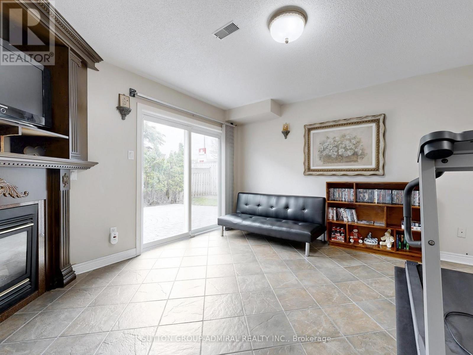 10719 Bathurst Street, Richmond Hill, Ontario  L4C 0N3 - Photo 26 - N12184602
