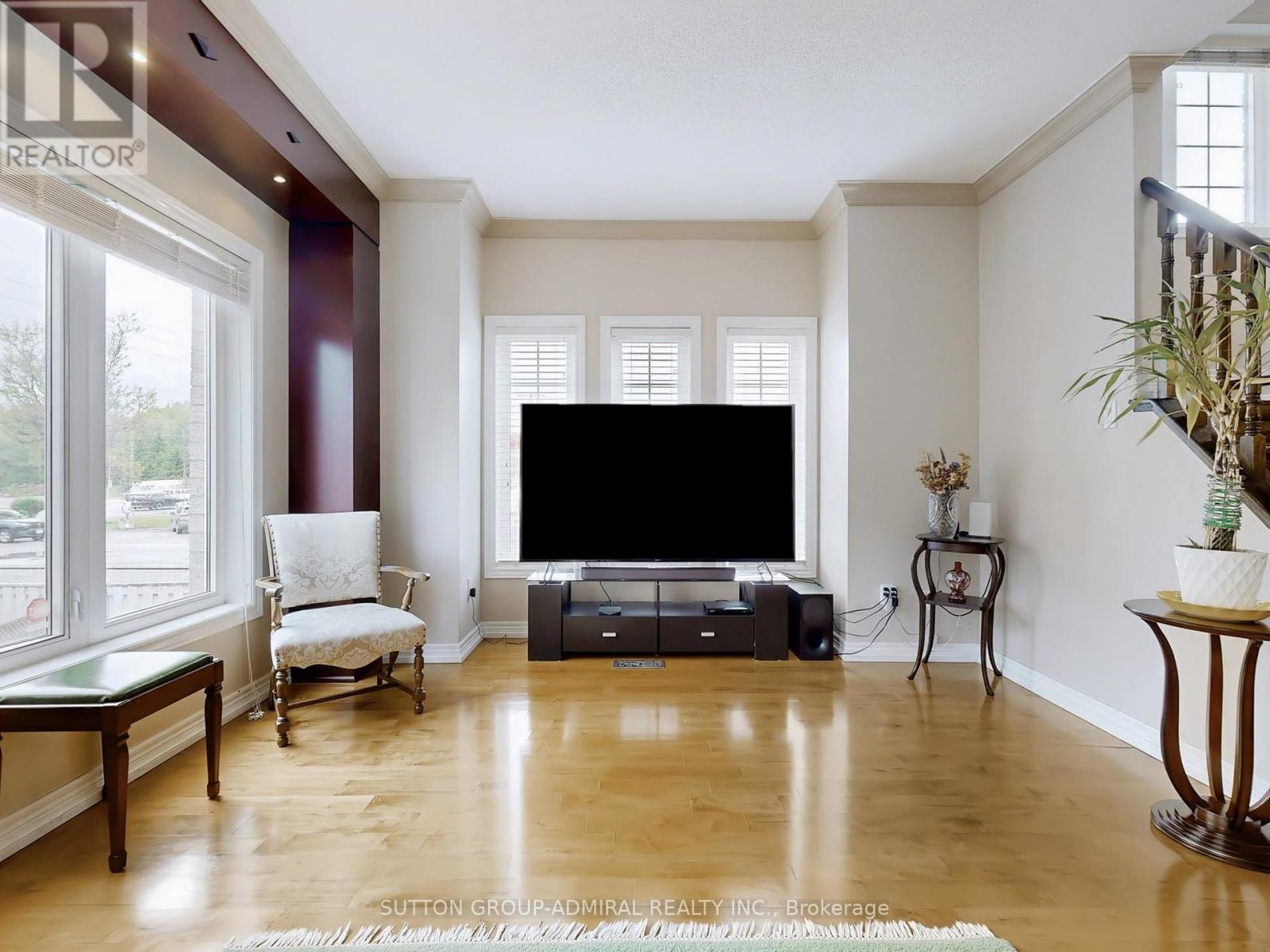 10719 Bathurst Street, Richmond Hill, Ontario  L4C 0N3 - Photo 6 - N12184602