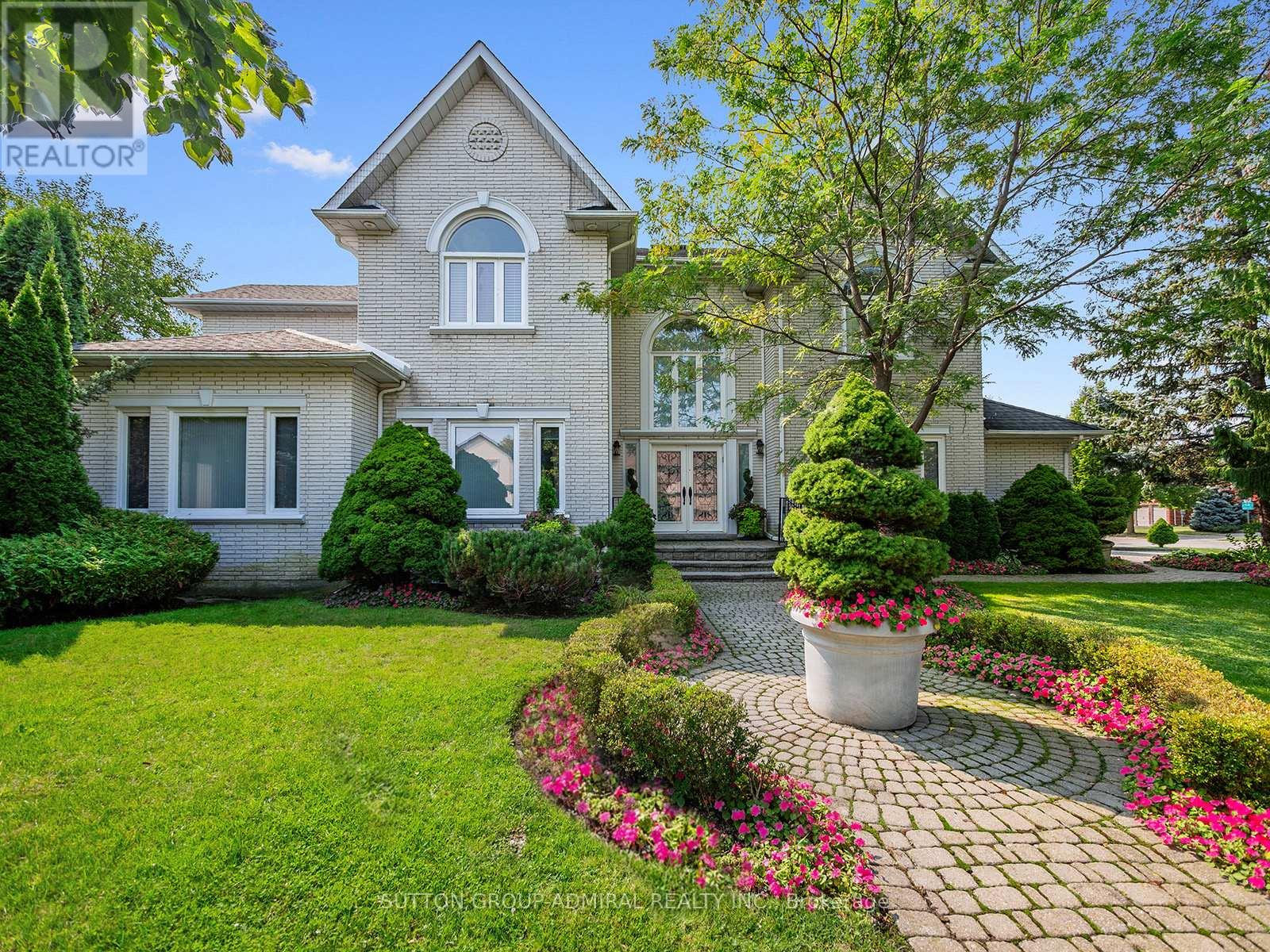 437 BEVERLEY GLEN BOULEVARD, Vaughan, Ontario