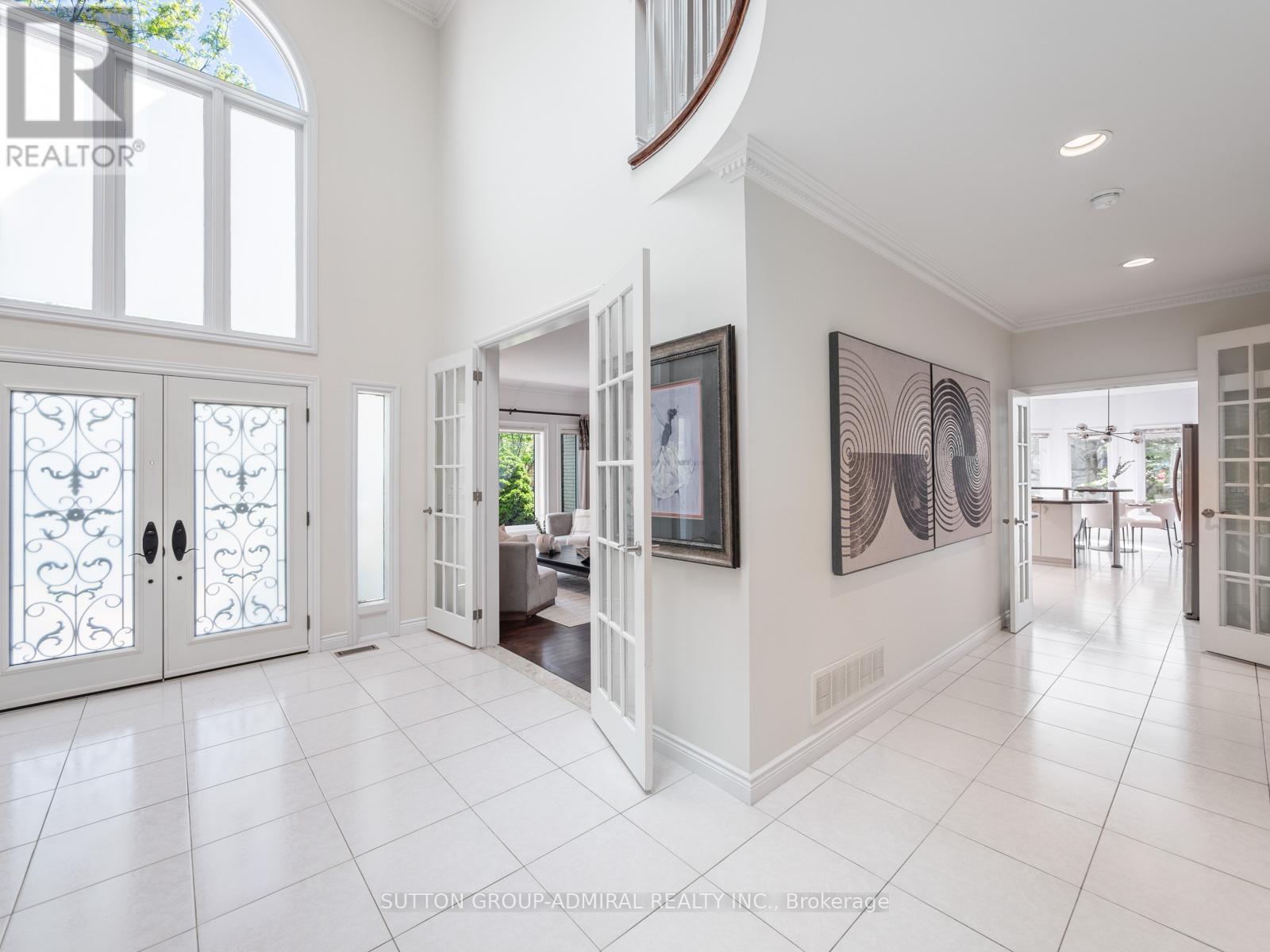 437 Beverley Glen Boulevard, Vaughan, Ontario  L4J 7S2 - Photo 4 - N12184680