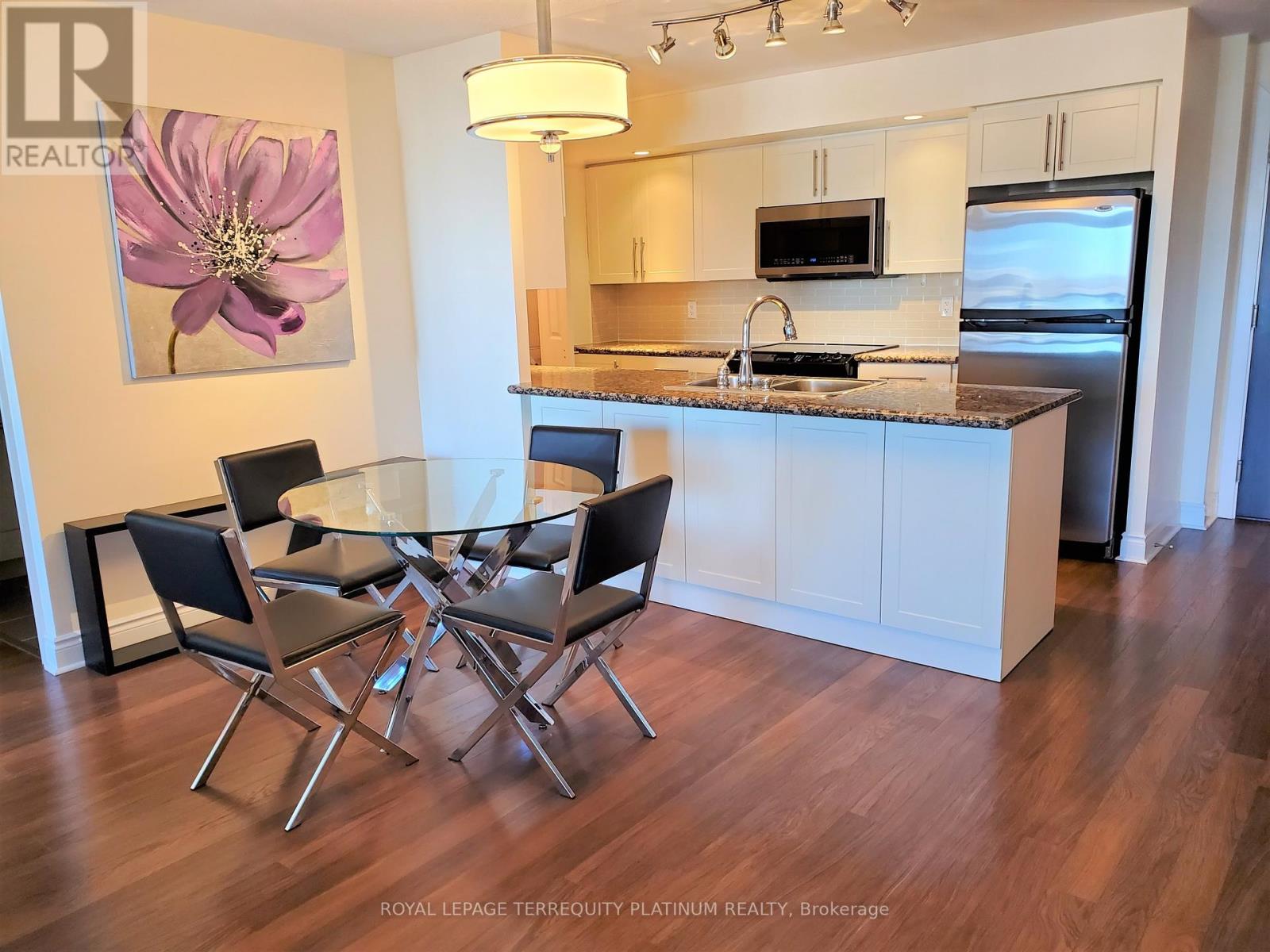 1283 - 23 Cox Boulevard, Markham, Ontario  L3R 7Z9 - Photo 1 - N12184721