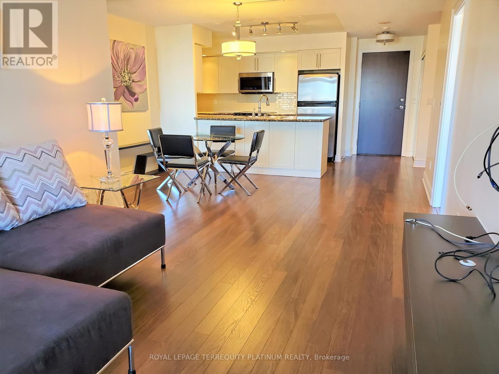 1283 - 23 Cox Boulevard, Markham, Ontario  L3R 7Z9 - Photo 2 - N12184721
