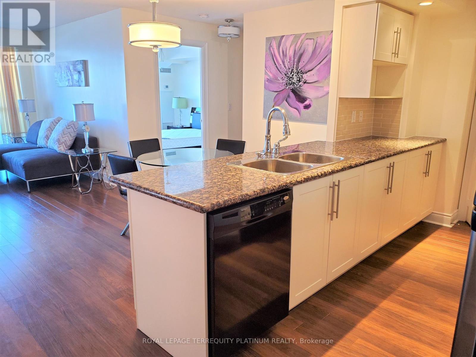 1283 - 23 Cox Boulevard, Markham, Ontario  L3R 7Z9 - Photo 8 - N12184721