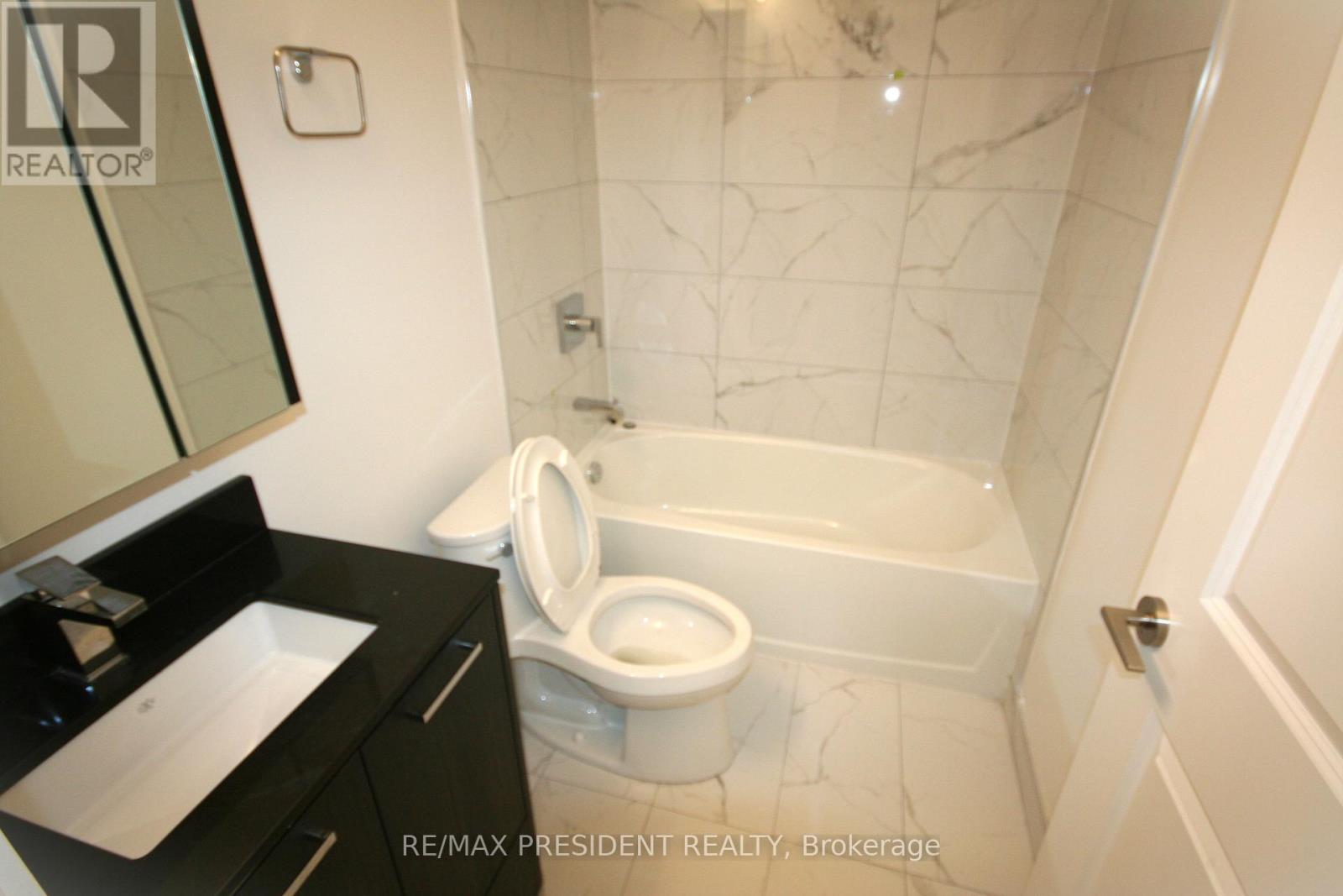 904 - 120 Eagle Rock Way, Vaughan, Ontario  L6A 5C2 - Photo 15 - N12184732
