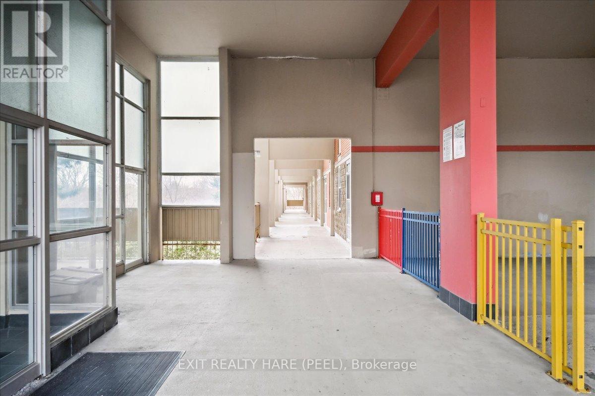 222 - 350 Quigley Road N, Hamilton, Ontario  L8K 5N2 - Photo 6 - X12184500