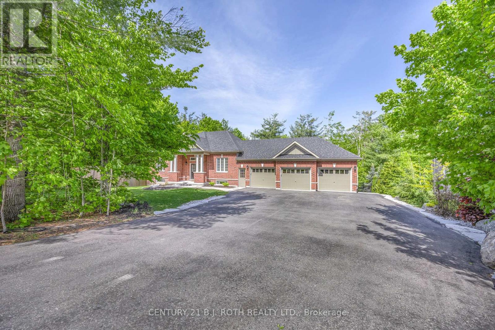 Property at 50 DIAMOND VALLEY DRIVE image 2