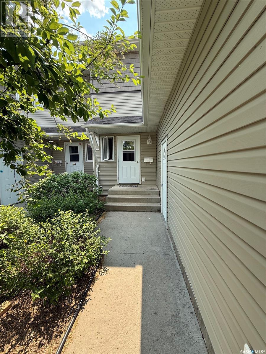 305 715 Hart Road, Saskatoon, Saskatchewan  S7M 3Y7 - Photo 2 - SK007352