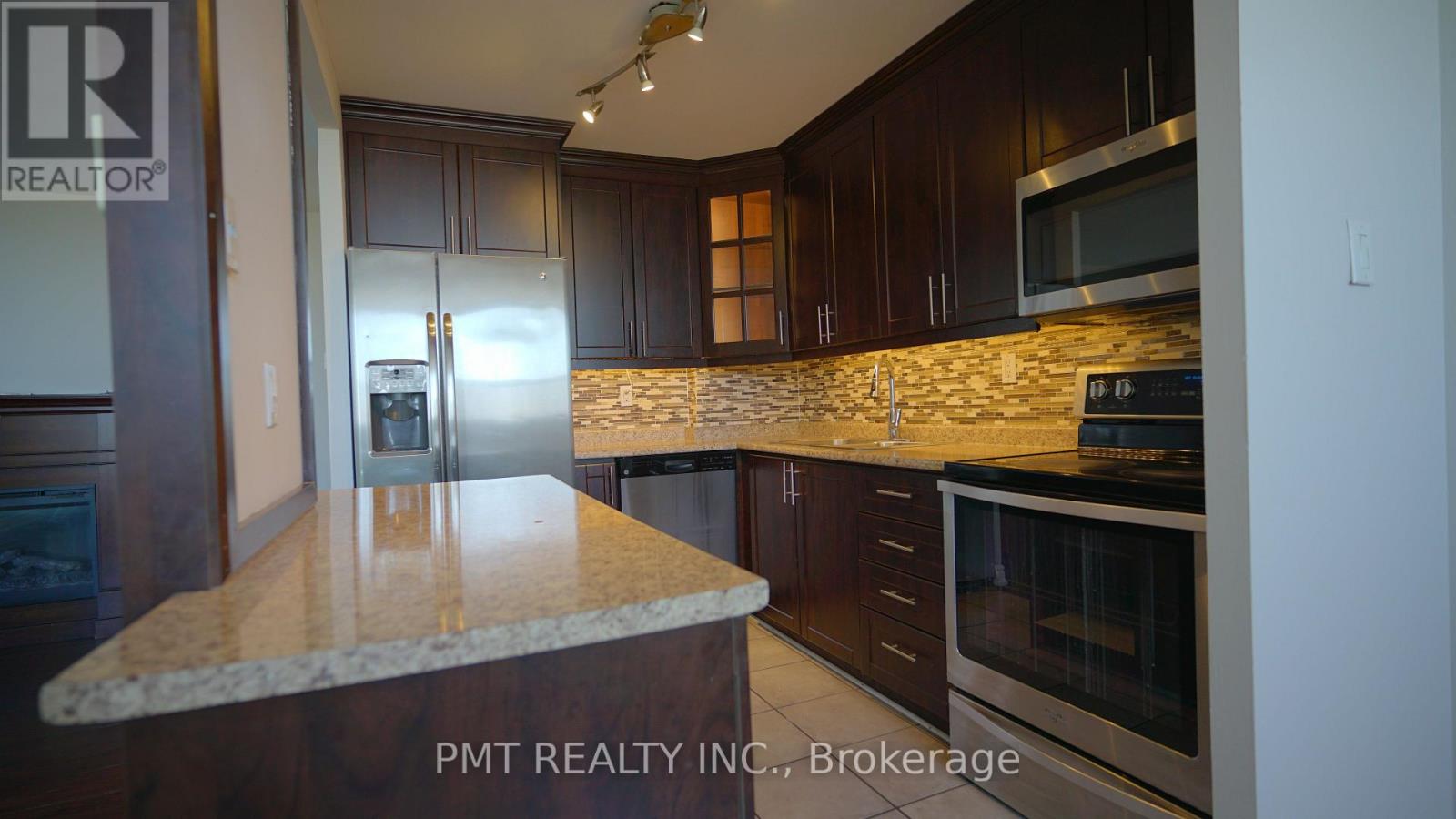 904 - 530 Lolita Gardens, Mississauga, Ontario  L5A 3T2 - Photo 12 - W12184584