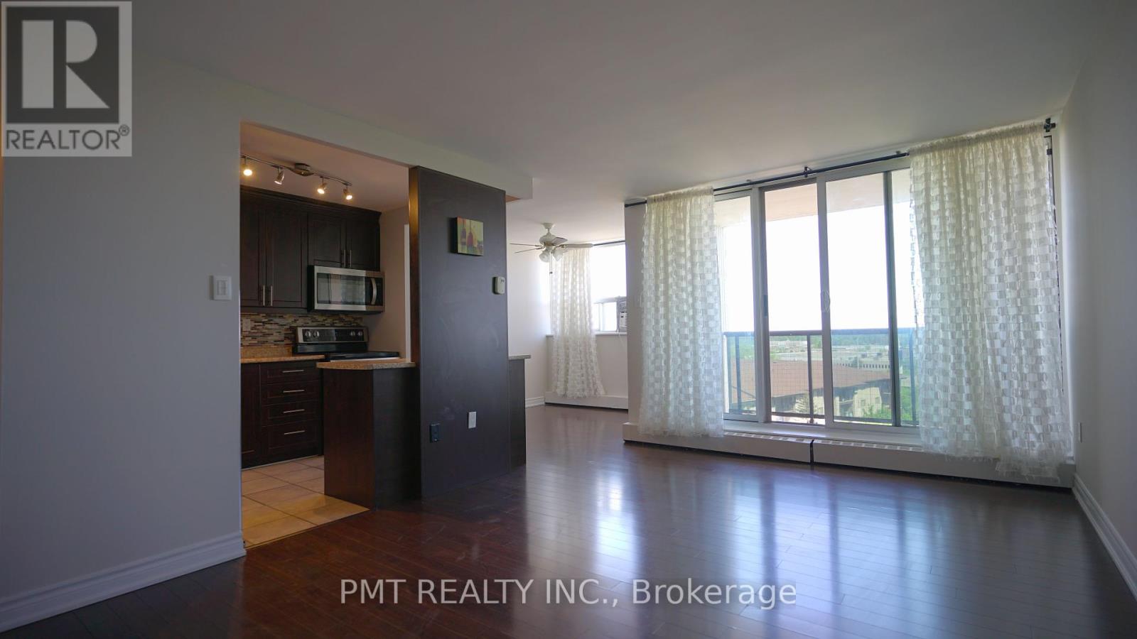 904 - 530 Lolita Gardens, Mississauga, Ontario  L5A 3T2 - Photo 4 - W12184584