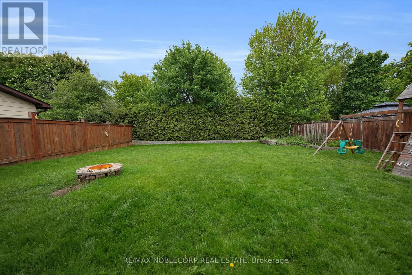255 Bell Air Drive, Caledon (Bolton East), Ontario  L7E 1Z9 - Photo 48 - W12184606