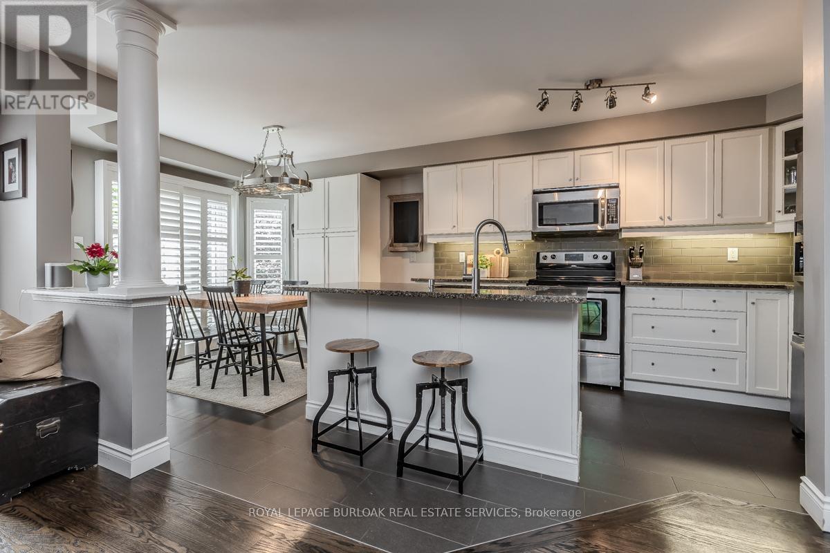 2282 Seton Crescent, Burlington (Orchard), Ontario  L7L 6Y4 - Photo 13 - W12184610