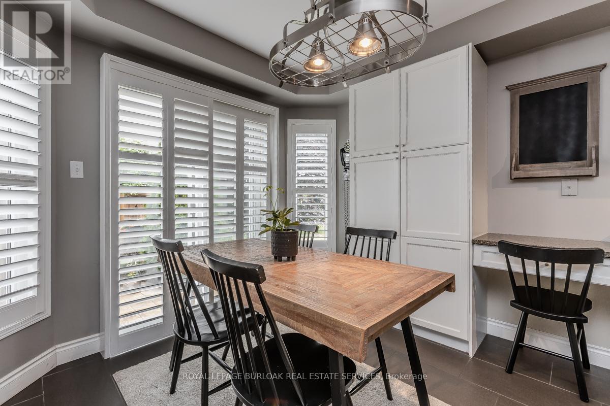 2282 Seton Crescent, Burlington (Orchard), Ontario  L7L 6Y4 - Photo 16 - W12184610