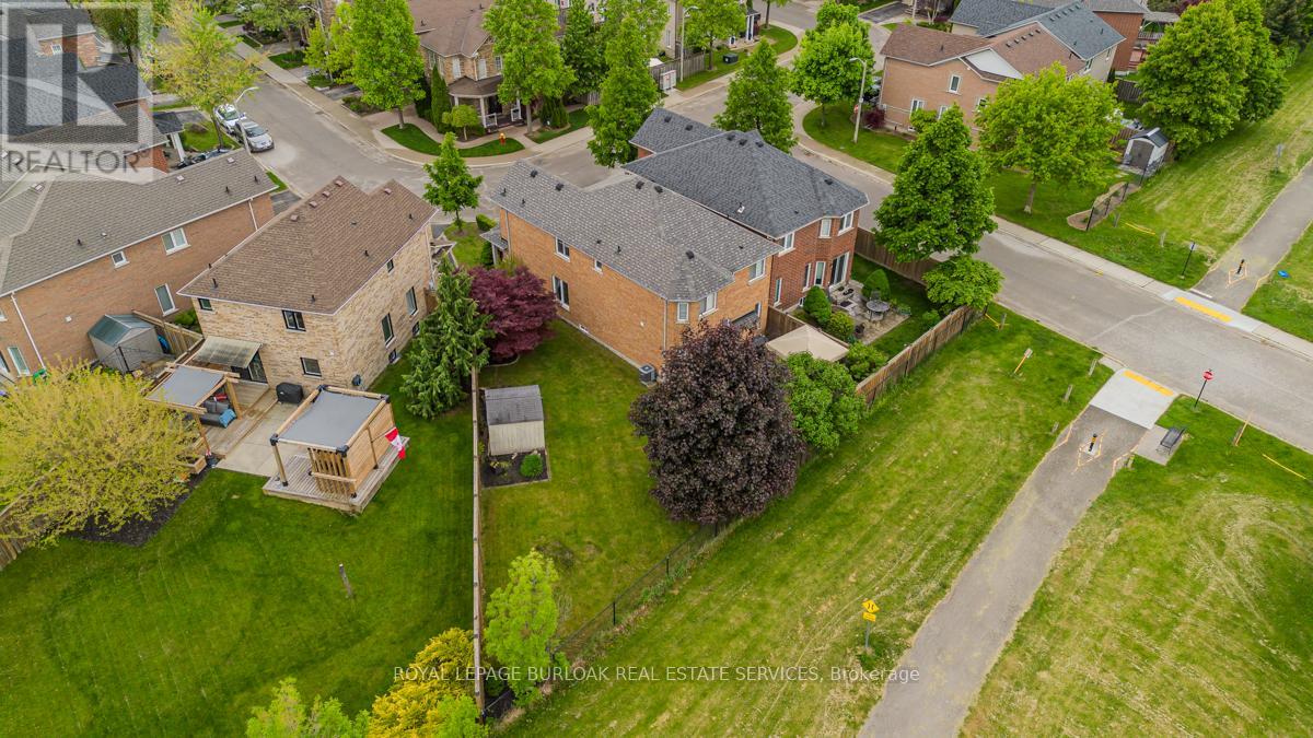 2282 Seton Crescent, Burlington (Orchard), Ontario  L7L 6Y4 - Photo 46 - W12184610