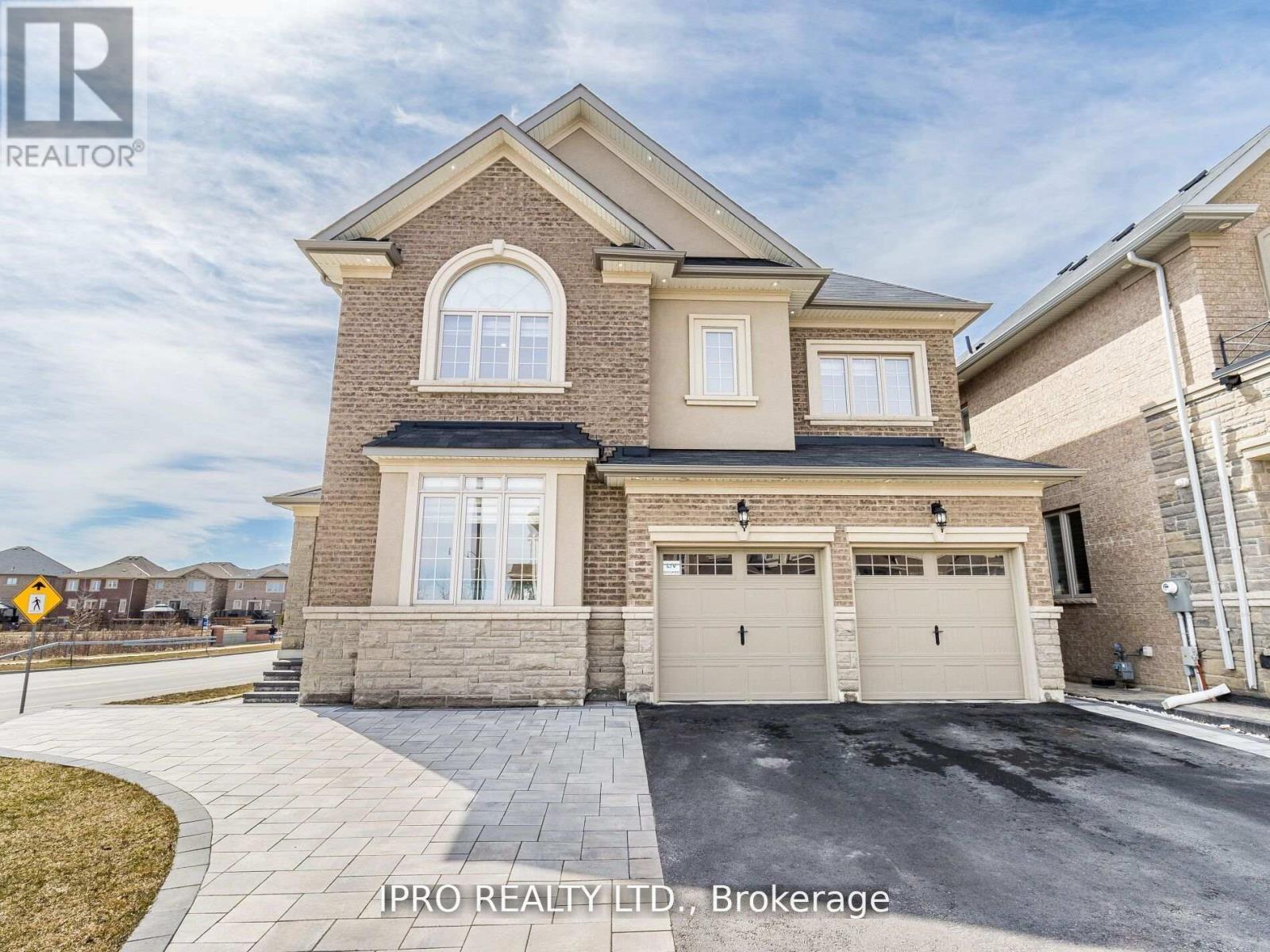 360 Remembrance Road, Brampton, Ontario  L7A 4X8 - Photo 1 - W12184657