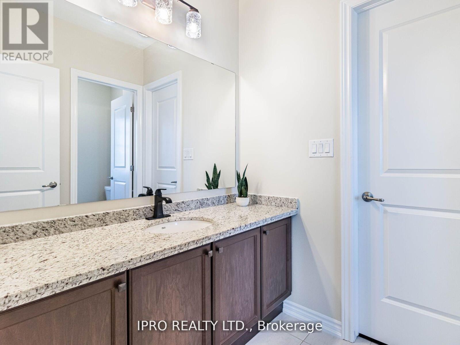 360 Remembrance Road, Brampton (Northwest Brampton), Ontario  L7A 4X8 - Photo 35 - W12184657