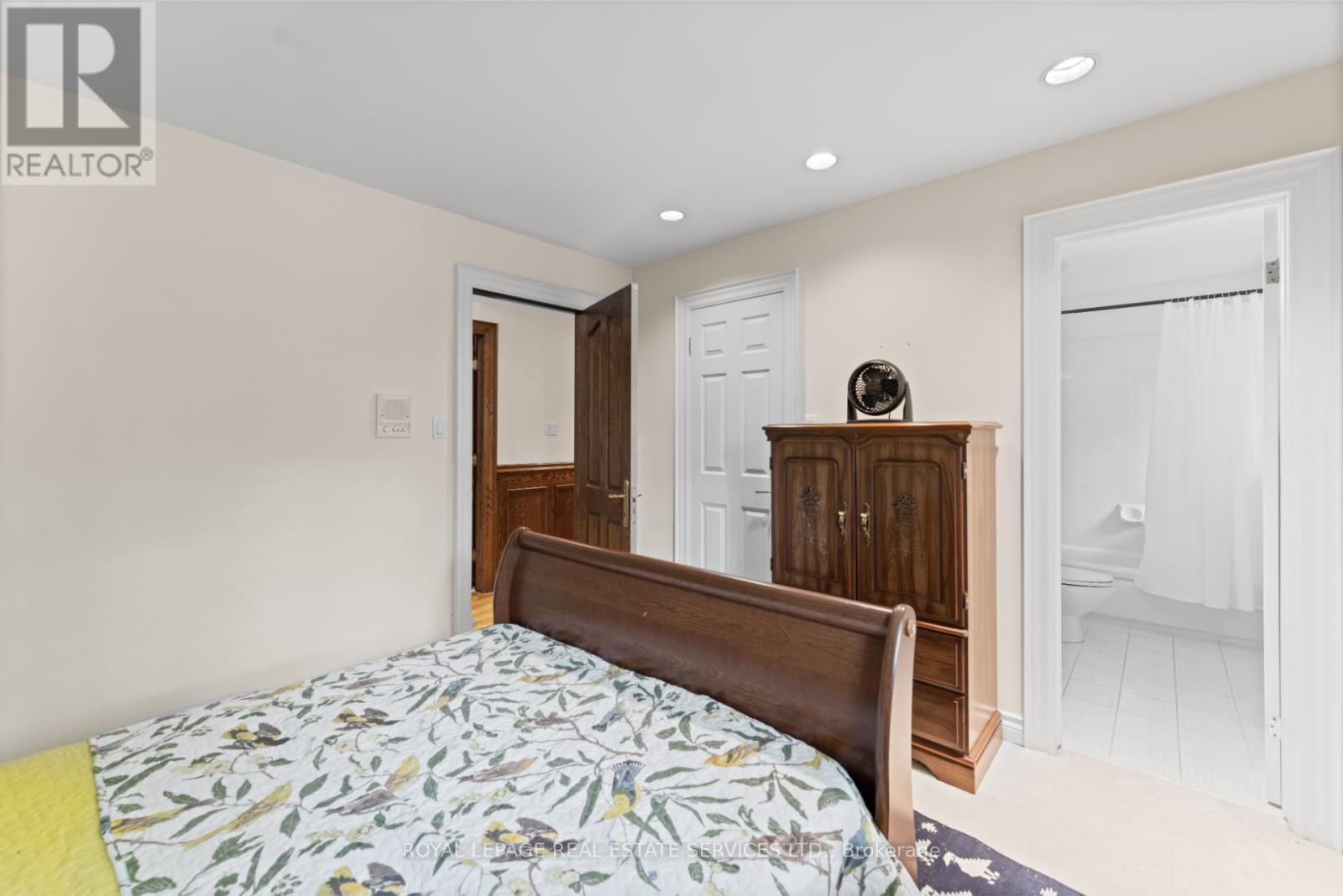 11 Ripplewood Road, Toronto (Edenbridge-Humber Valley), Ontario  M9A 3H8 - Photo 25 - W12184679