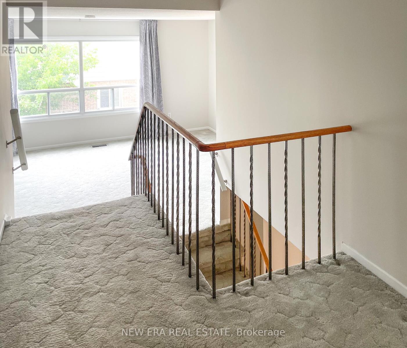 4059 Teakwood Drive, Mississauga (Creditview), Ontario  L5C 3L3 - Photo 10 - W12184696