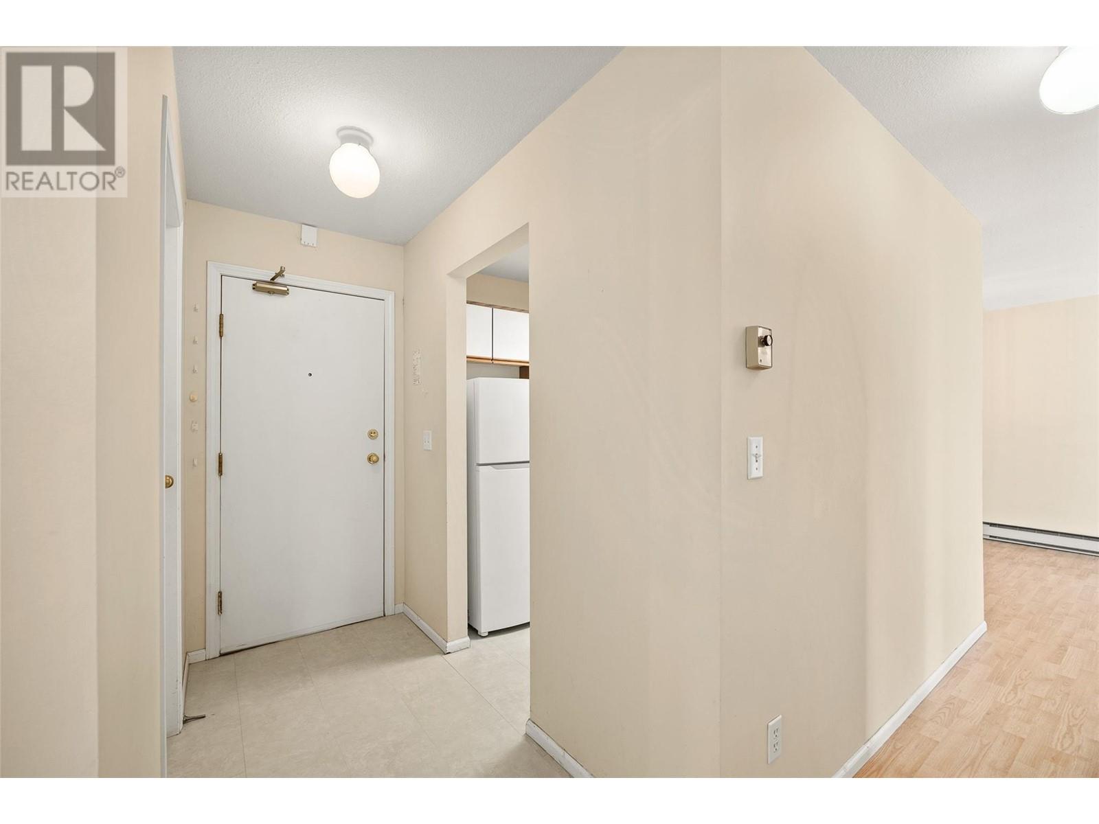 2025 Baron Road Unit# 203, Kelowna, British Columbia  V1X 7G3 - Photo 6 - 10349830