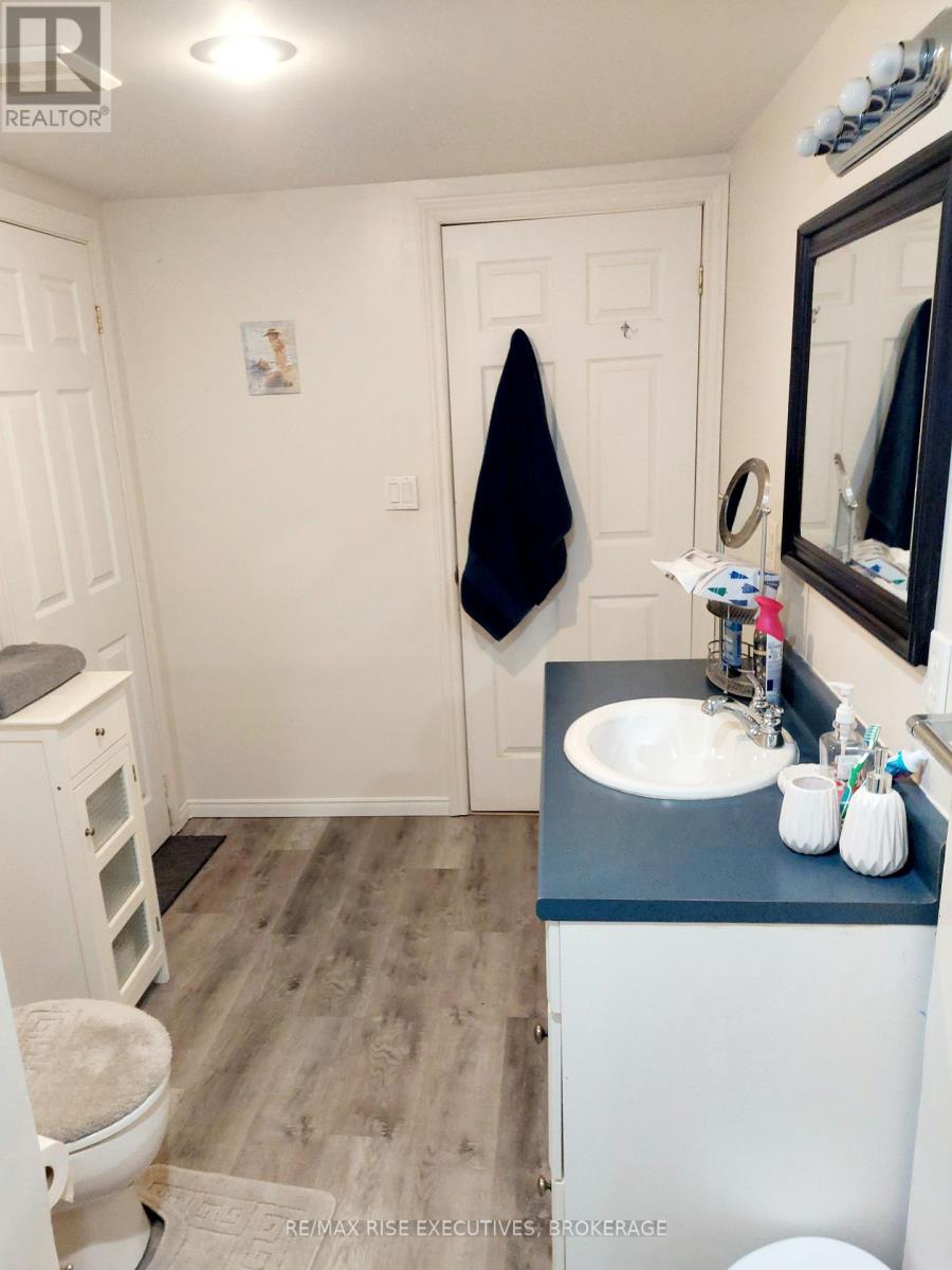 475 Henrietta Street, Gananoque, Ontario  K7G 1X8 - Photo 9 - X12184818