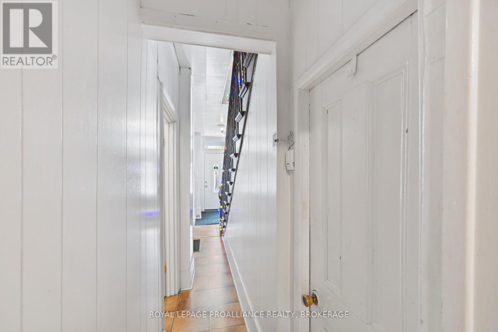 73 Division Street, Kingston, Ontario  K7M 3M1 - Photo 15 - X12184860