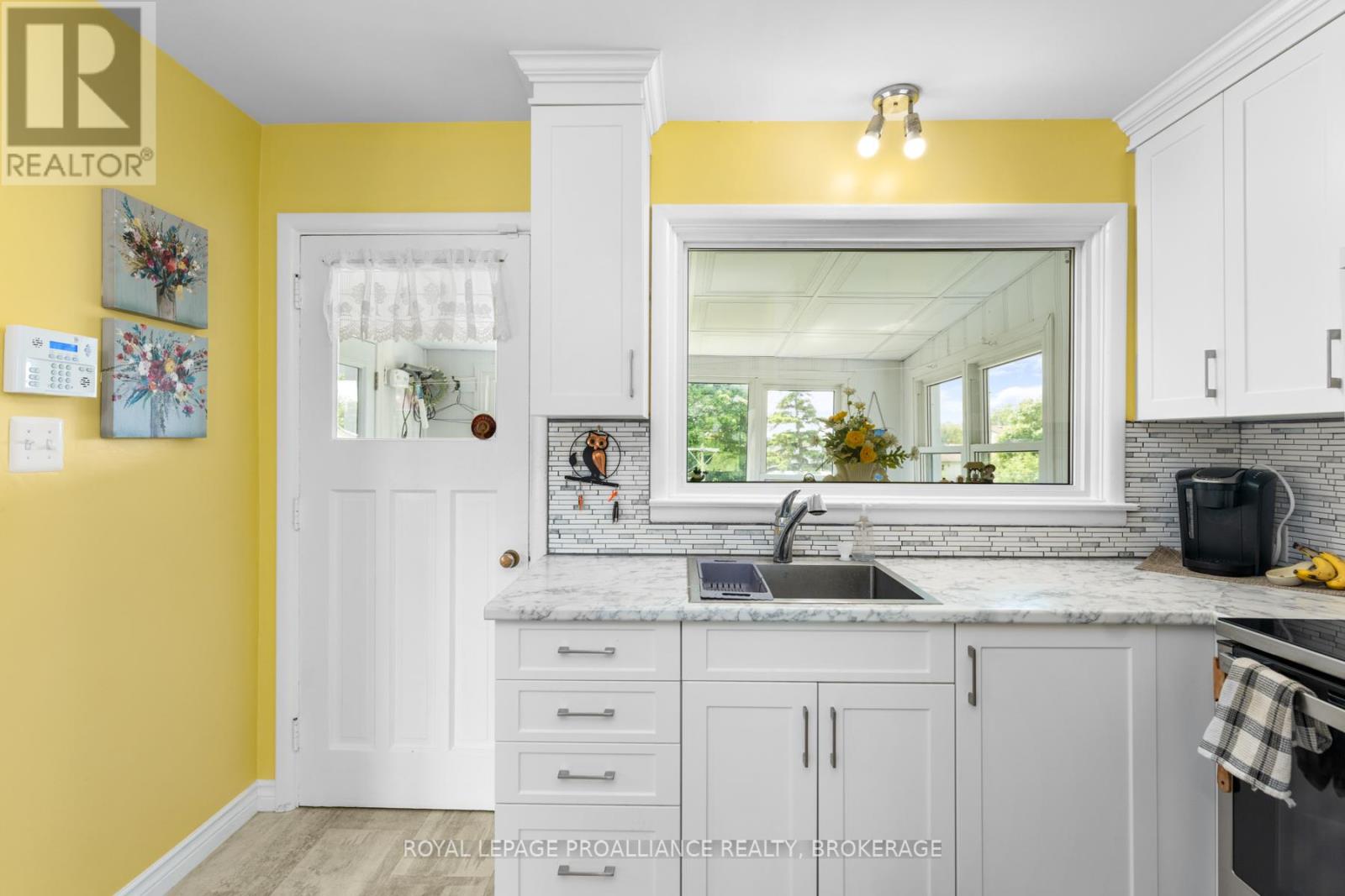 1761 Floyd Avenue, Kingston, Ontario  K7L 4V4 - Photo 10 - X12184883