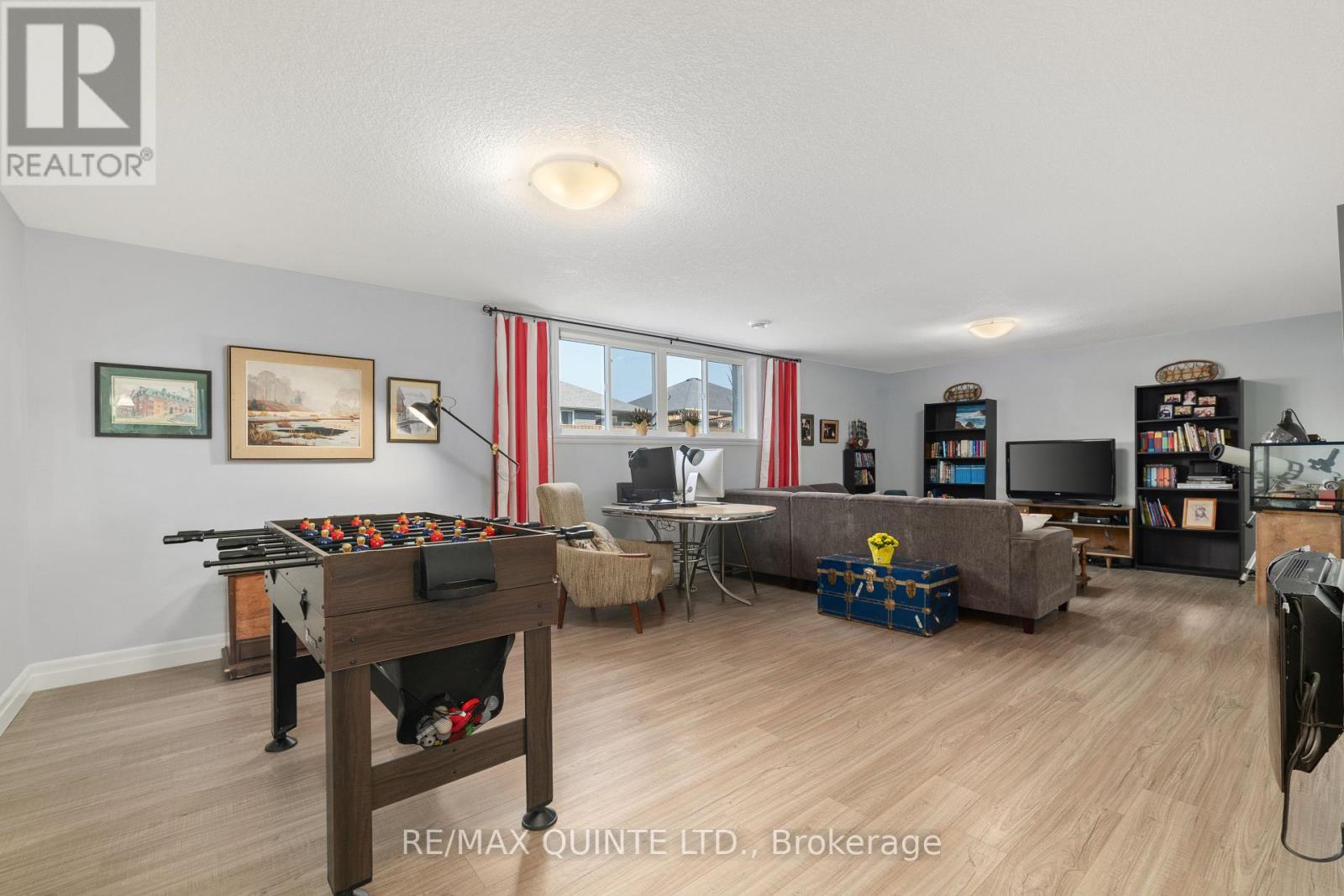 56 Mcintosh Crescent, Quinte West, Ontario  K8V 0G1 - Photo 25 - X12184903
