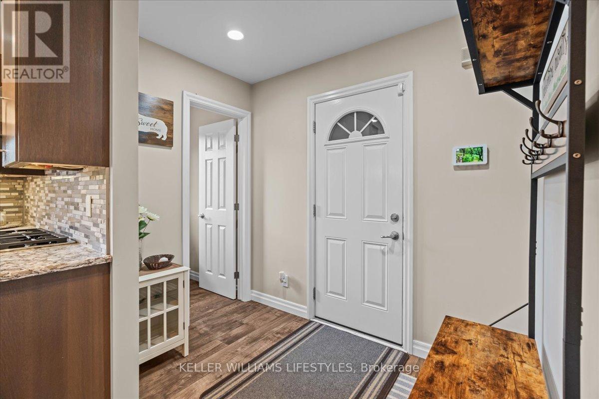 5269 Plowing Match Road, Plympton-Wyoming, Ontario  N0N 1T0 - Photo 14 - X12184900
