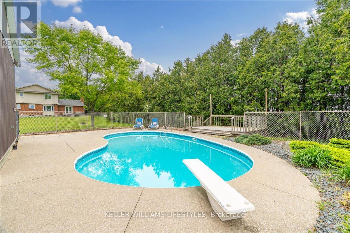 5269 Plowing Match Road, Plympton-Wyoming, Ontario  N0N 1T0 - Photo 32 - X12184900