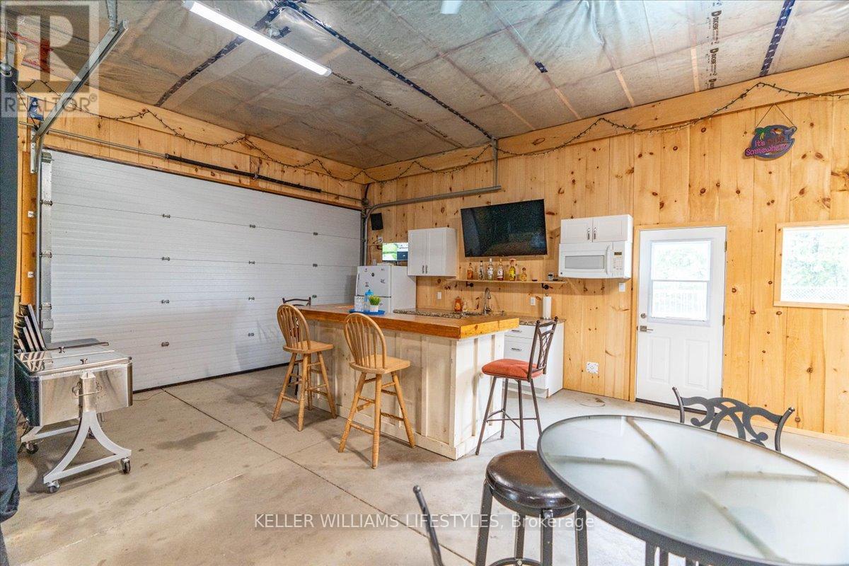 5269 Plowing Match Road, Plympton-Wyoming, Ontario  N0N 1T0 - Photo 29 - X12184906