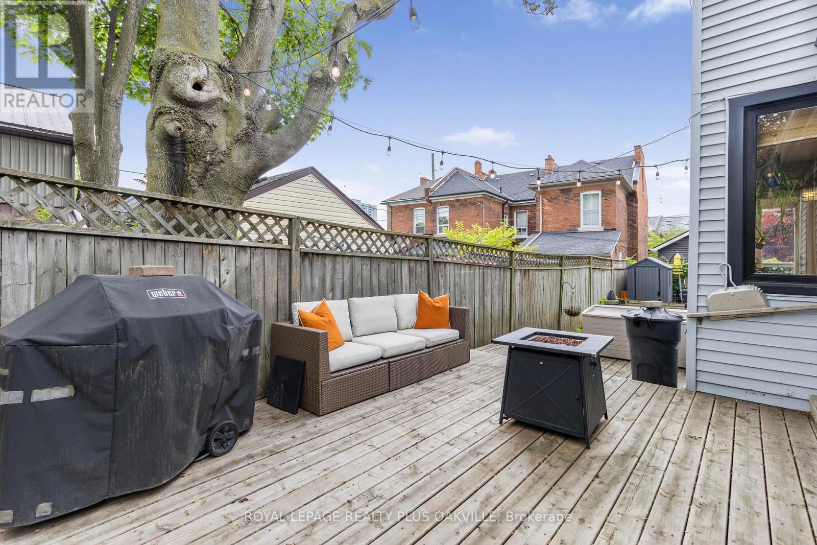 73 Pearl Street N, Hamilton (Strathcona), Ontario  L8R 2Z1 - Photo 5 - X12184649