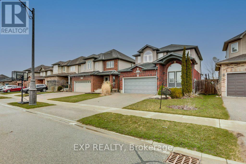 Property at 153 WINDERS TRAIL image 3