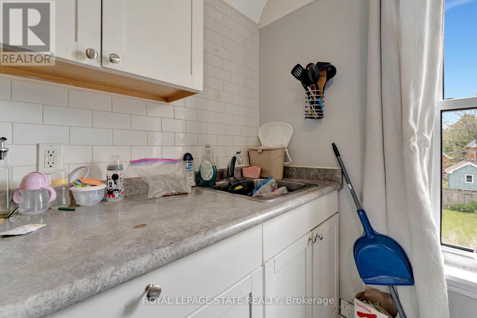 237 Marlborough Street, Brantford, Ontario  N3S 4T4 - Photo 8 - X12184724