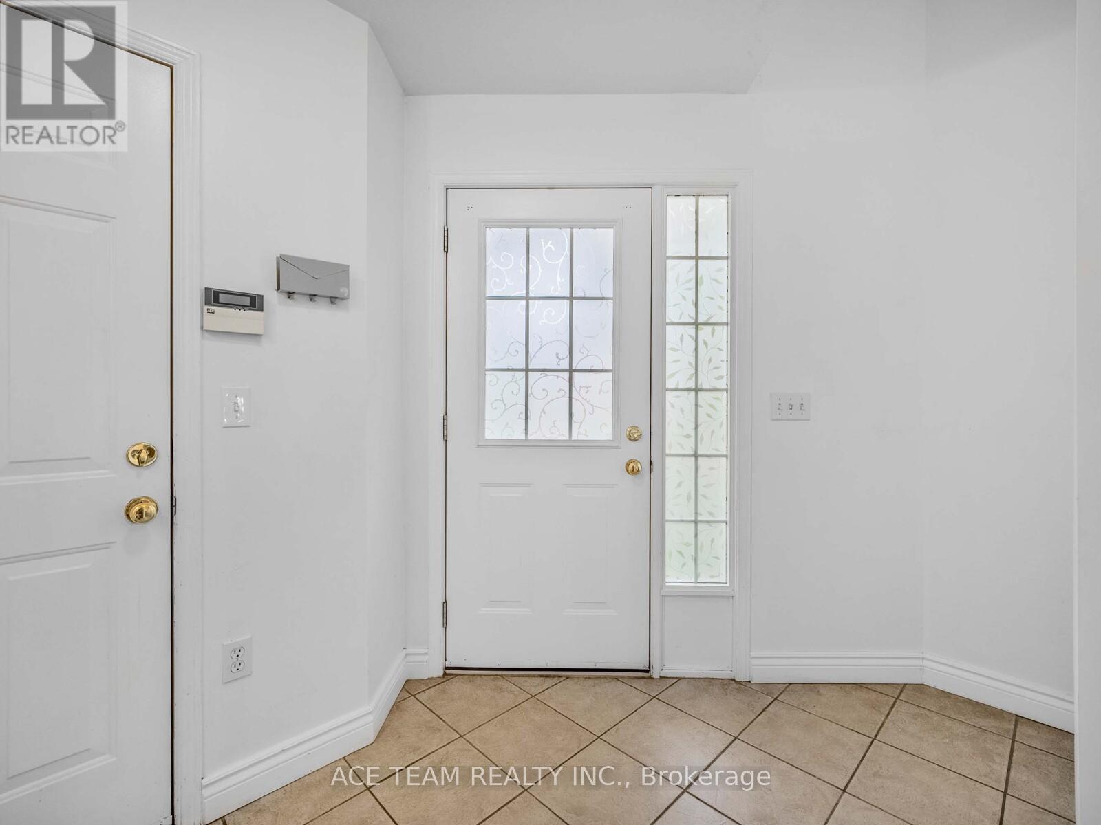 44 Lardner Street, Cambridge, Ontario  N3C 4L2 - Photo 4 - X12184740