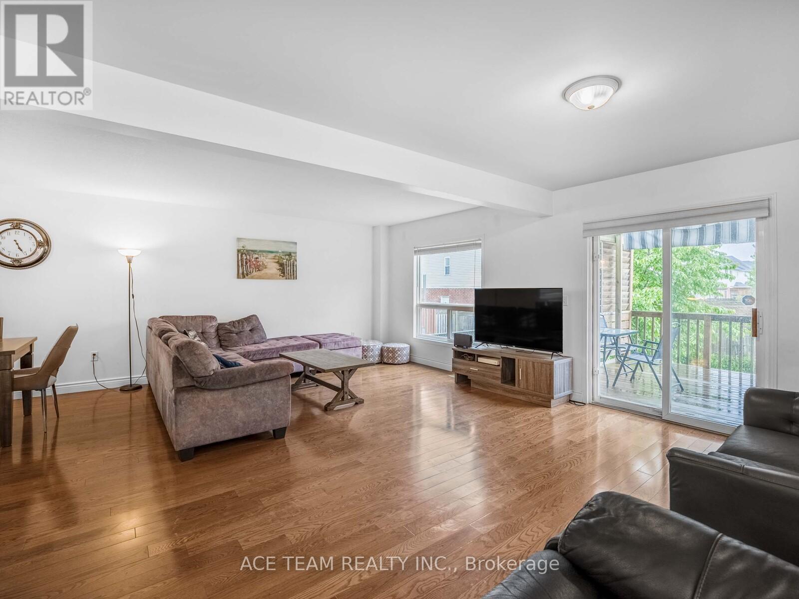 44 Lardner Street, Cambridge, Ontario  N3C 4L2 - Photo 8 - X12184740
