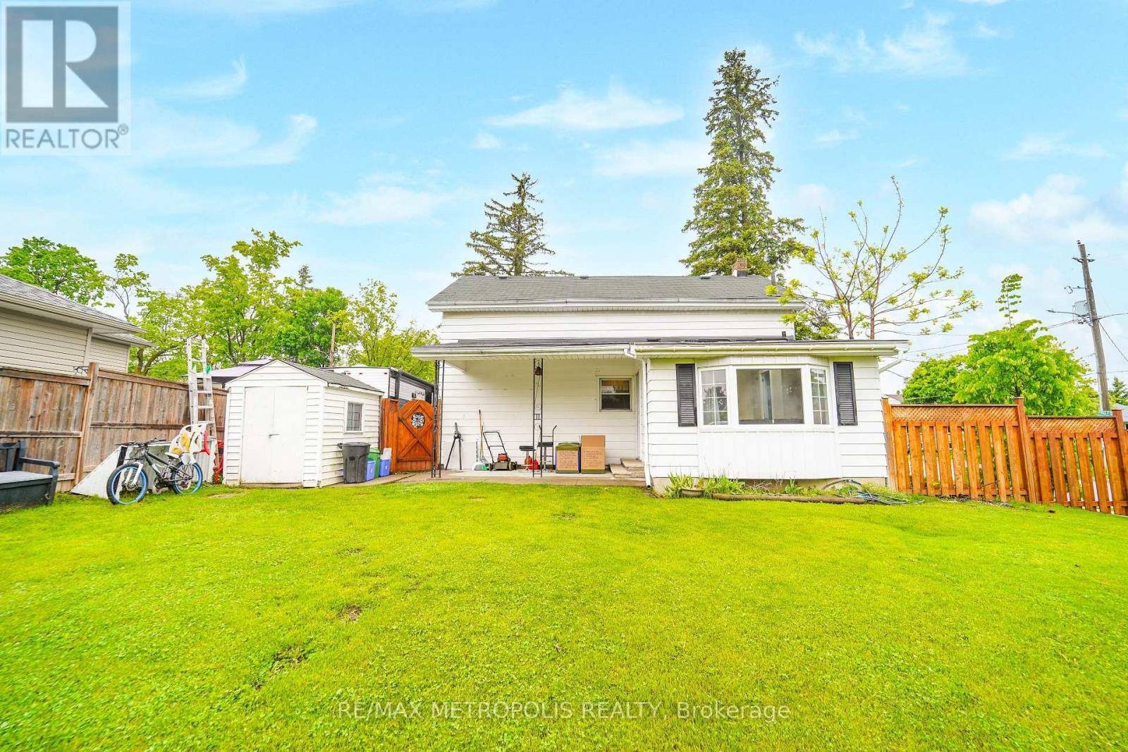 29 George Street E, Kawartha Lakes (Lindsay), Ontario  K9V 1W4 - Photo 2 - X12184751