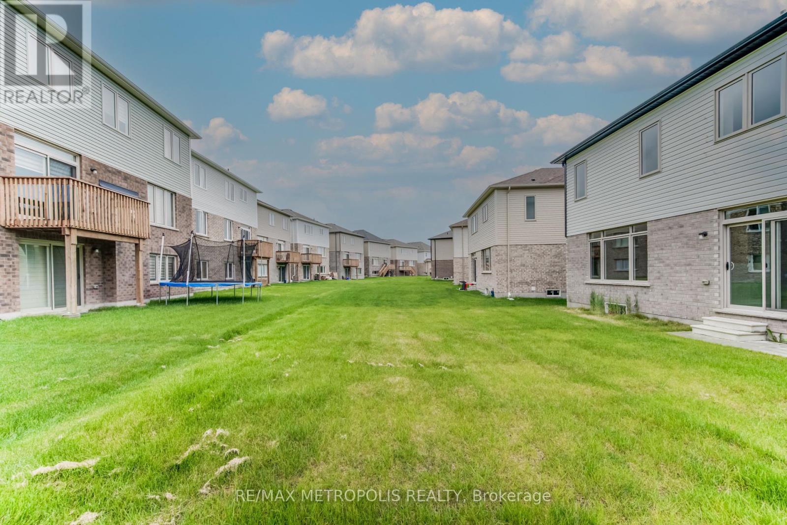 23 Heming Street, Brant, Ontario  N3L 0M6 - Photo 40 - X12184772