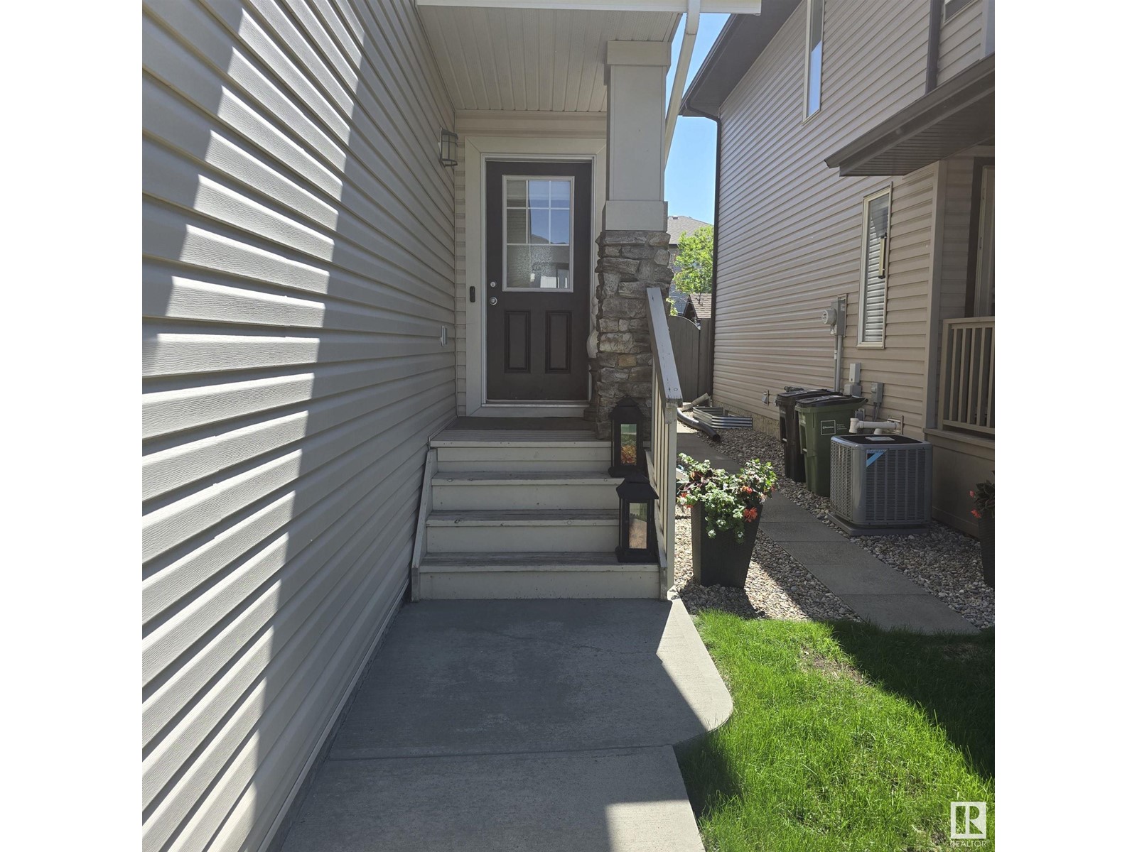 1707 Cunningham Wy Sw, Edmonton, Alberta  T6W 0W4 - Photo 3 - E4439456