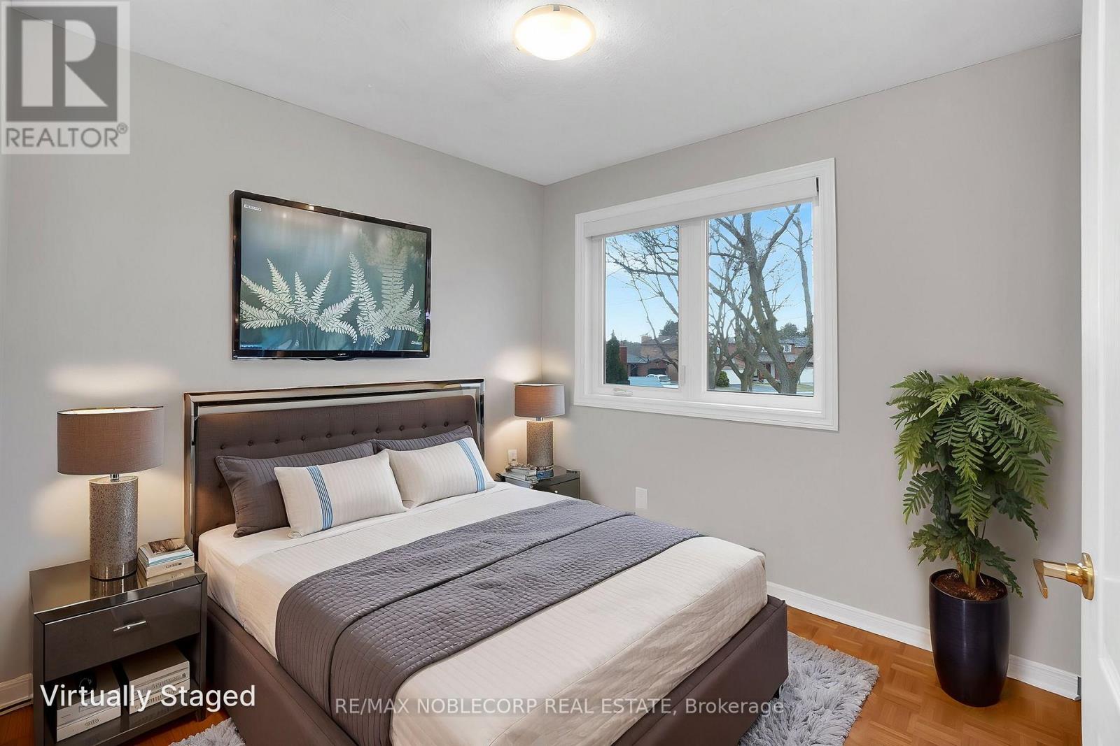 5 Matt Court, Vaughan, Ontario  L6A 1B9 - Photo 16 - N12184018