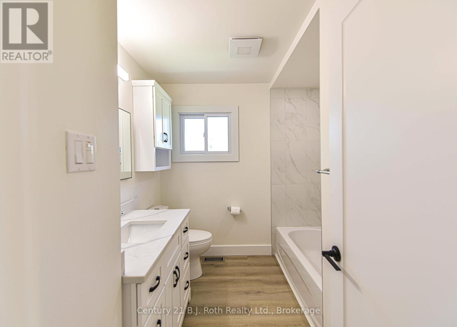 571 High Street, Orillia, Ontario  L3V 4Y2 - Photo 20 - S12184854
