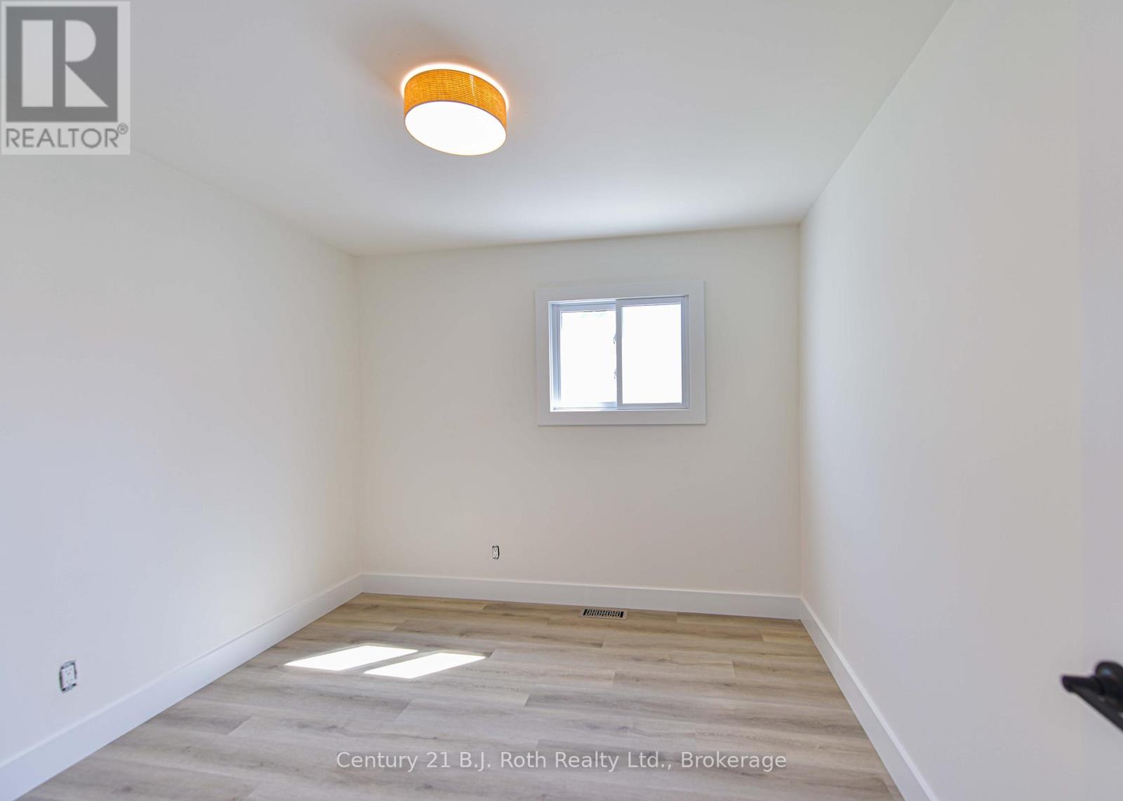 571 High Street, Orillia, Ontario  L3V 4Y2 - Photo 23 - S12184854