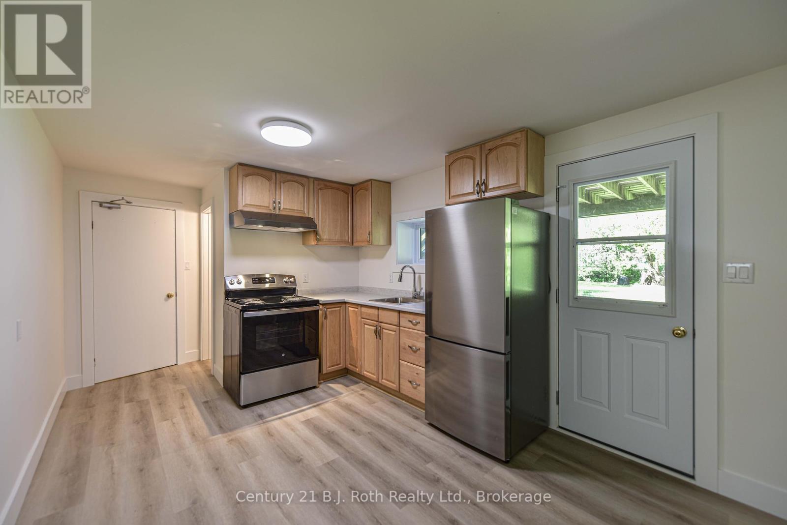 571 High Street, Orillia, Ontario  L3V 4Y2 - Photo 34 - S12184854