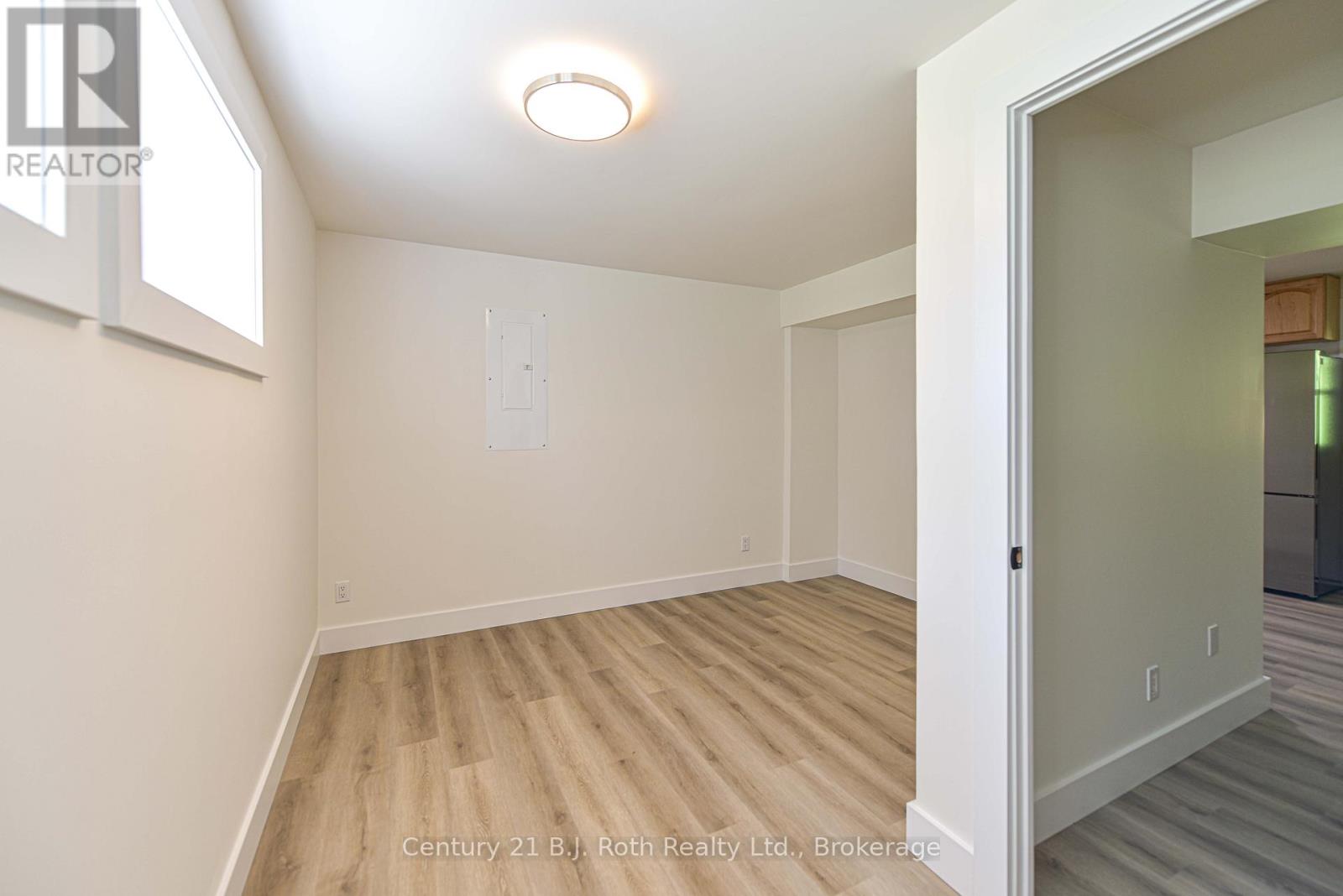 571 High Street, Orillia, Ontario  L3V 4Y2 - Photo 40 - S12184854