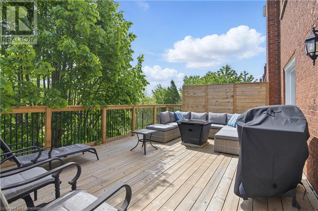 Property at 85 GENNELA Square image 4