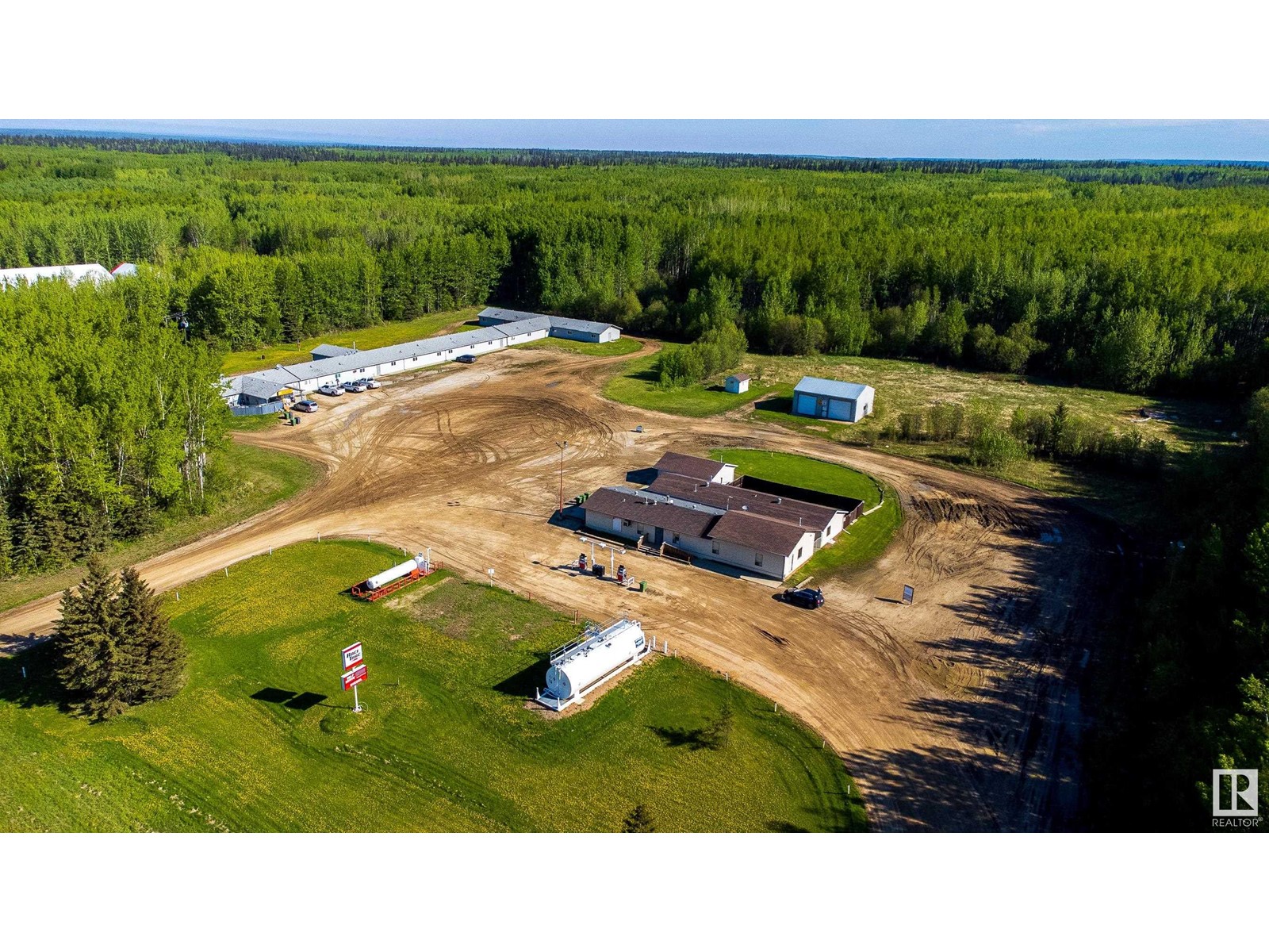 4000 Secondary Rd, Calling Lake, Alberta  T0G 0K0 - Photo 3 - E4423726