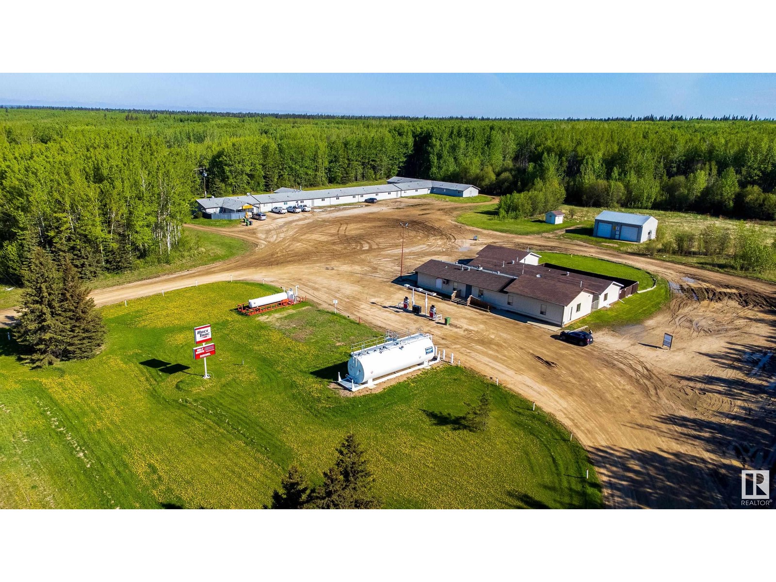 4000 Secondary Rd, Calling Lake, Alberta  T0G 0K0 - Photo 2 - E4423726