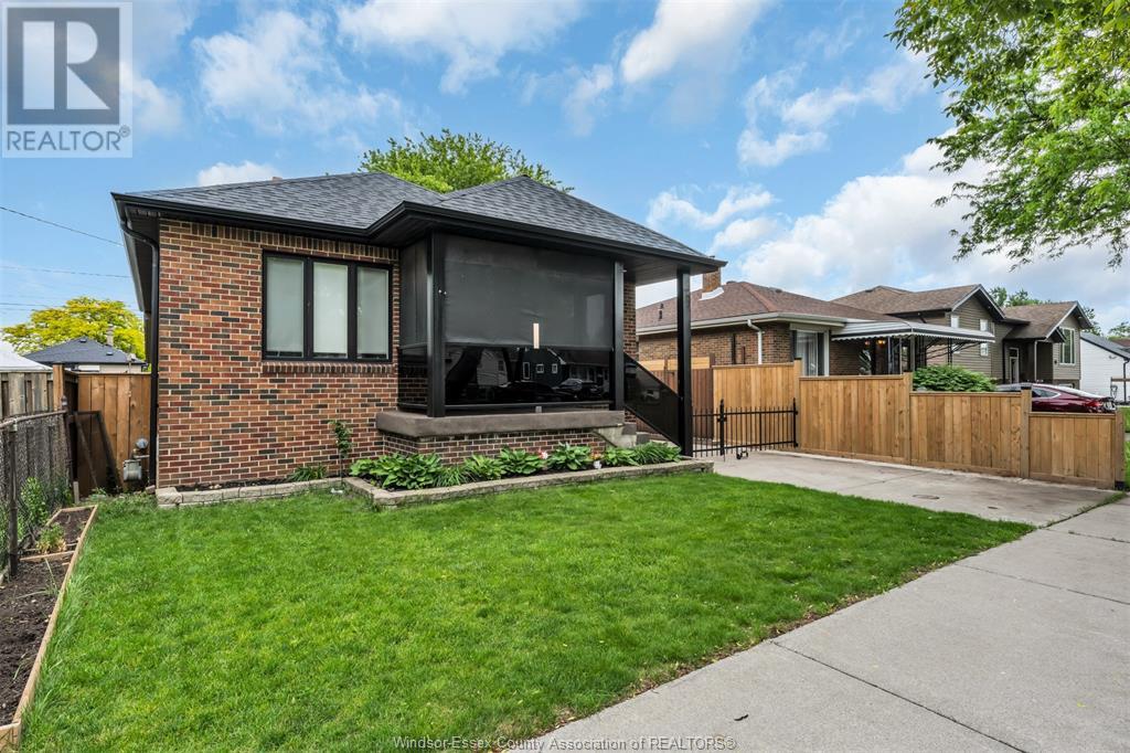 2310 Meighen, Windsor, Ontario  N8W 4B9 - Photo 8 - 25013600